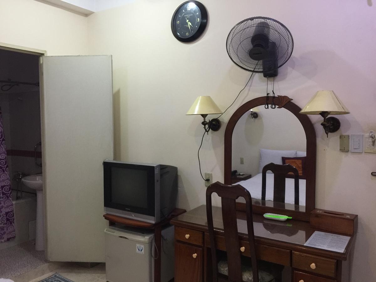 Duyen Sai Gon Hotel ホーチミン市 エクステリア 写真